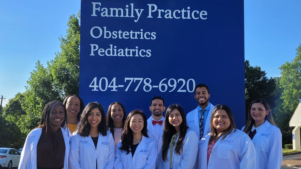 Family Medicine residents in front of Dunwoody Clinic